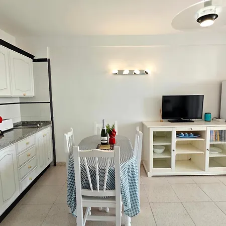 Blanco&Azul - Comfortable Ocean View Apartment Next To The Beach Playa de las Americas  Exterior photo